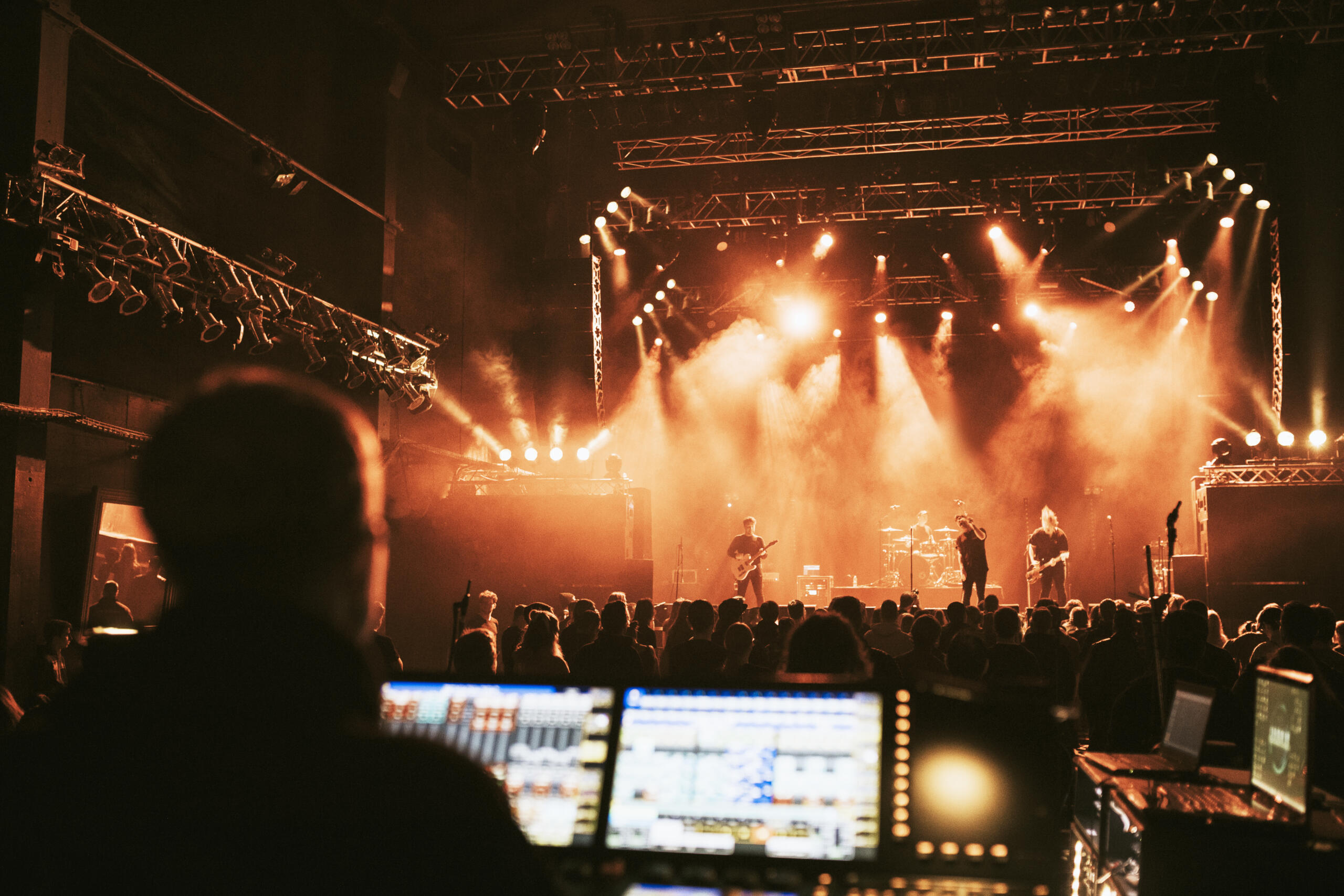 Live event lighting and stage production in the Quad Cities